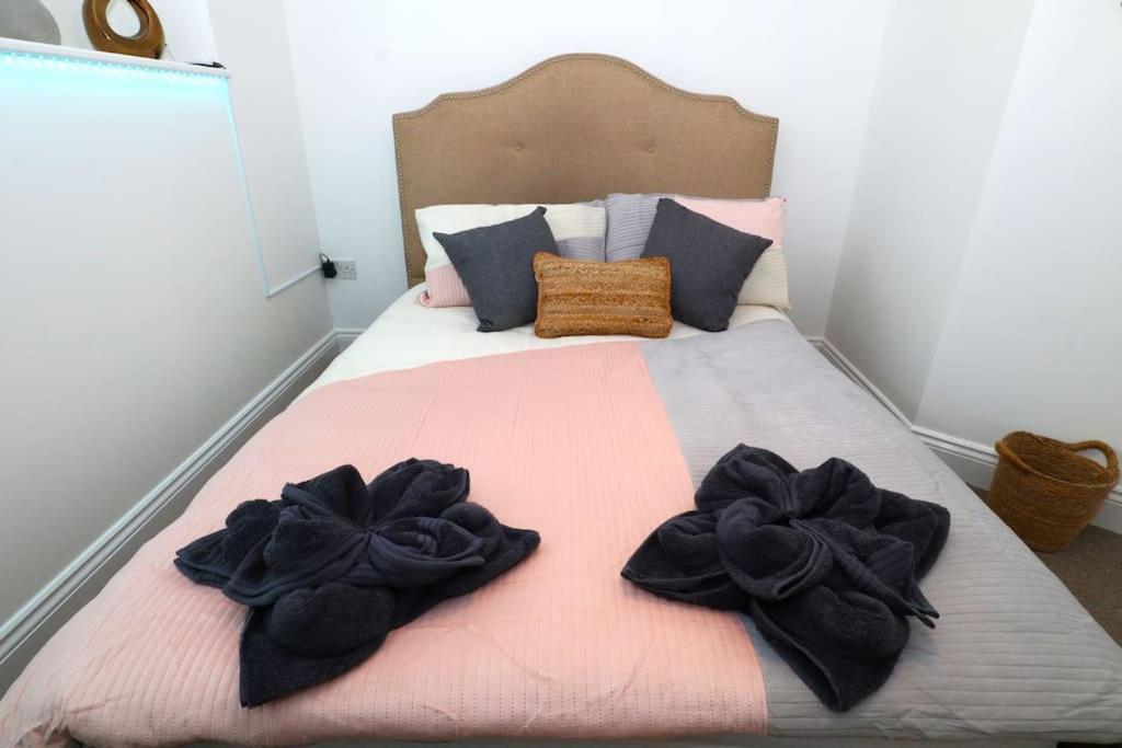 New Sunset Square Eastbourne 2 Bed Apartment, Long Stay Welcome Exterior foto